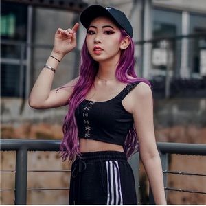 Uni Buckle Strap crop top in black